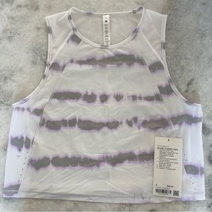 NWT Lululemon Sculpt Cropped Tank Top.  Size 8.  White with light gray/ purple.